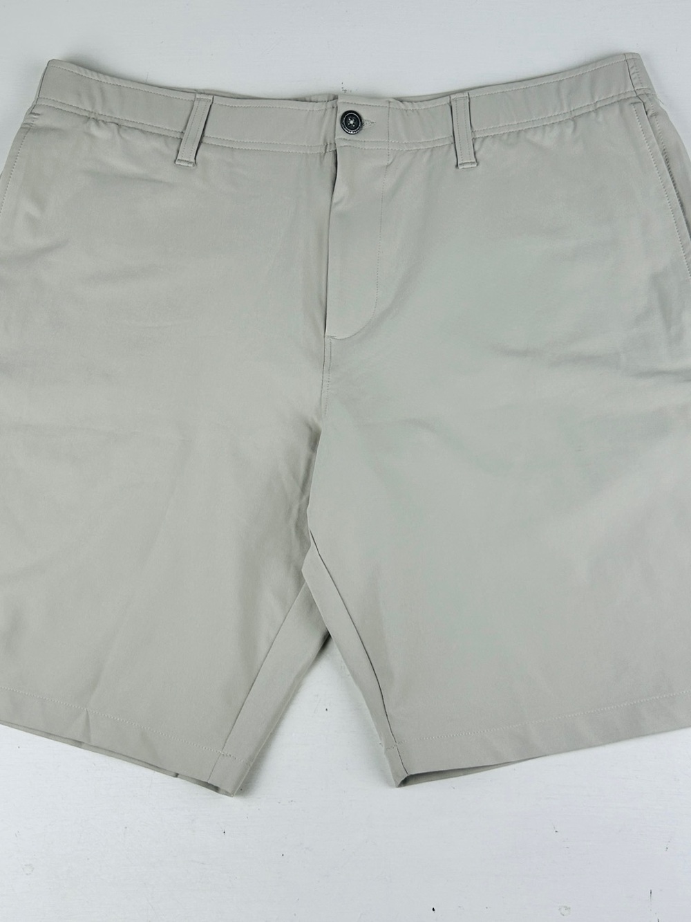 Under Armour Match Play Men’s Golf Chino Shorts Sz 38 Khaki Beige 9 Inch
